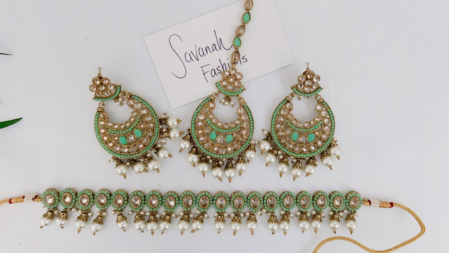 Gilly Choker Set