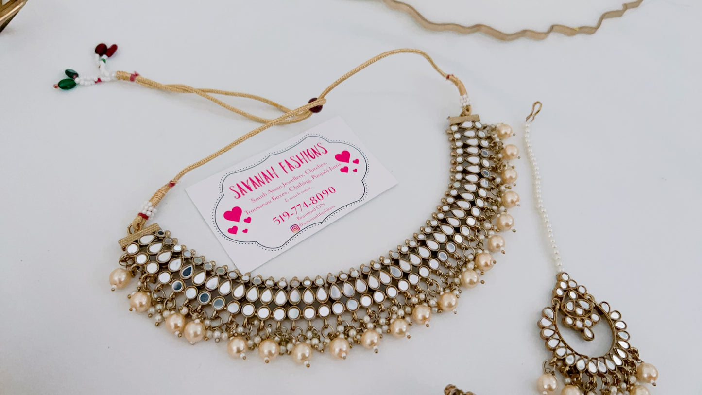 Anmol Necklace Set