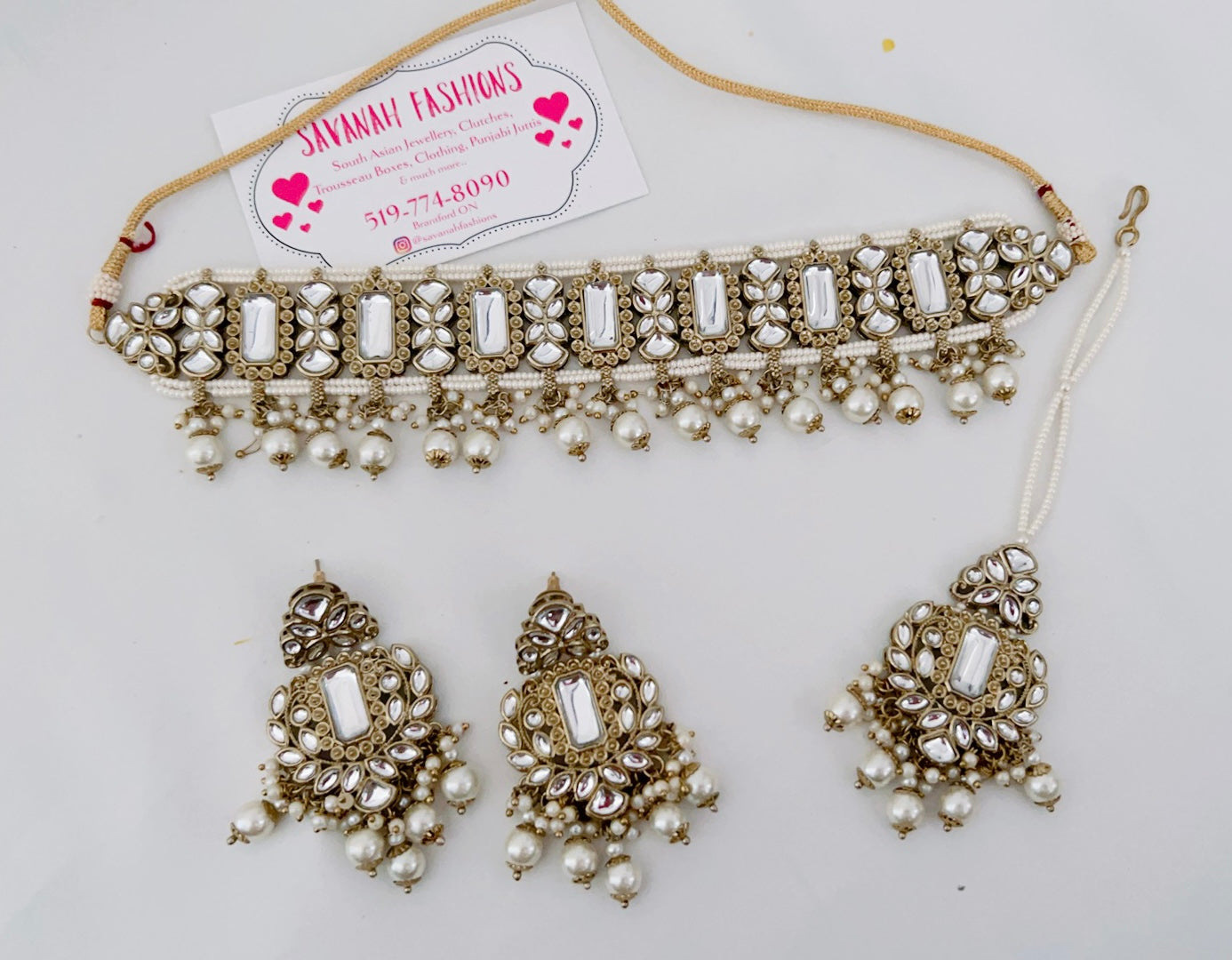 Tanuja Necklace Set