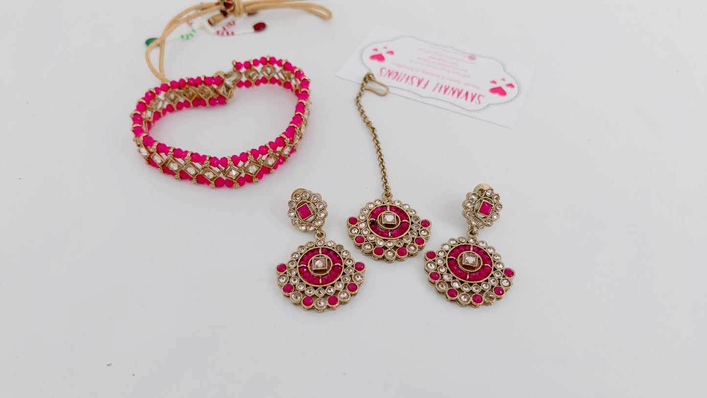 Neith Necklace Set
