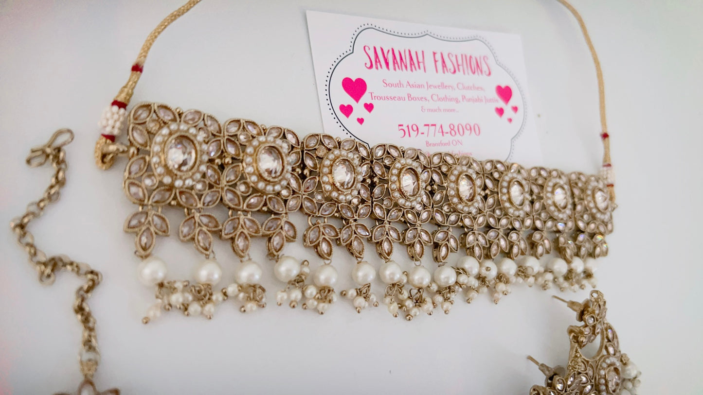 Savita Choker Set