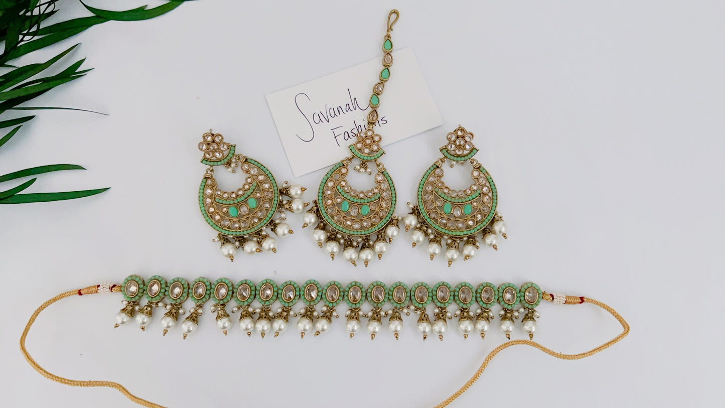 Gilly Choker Set