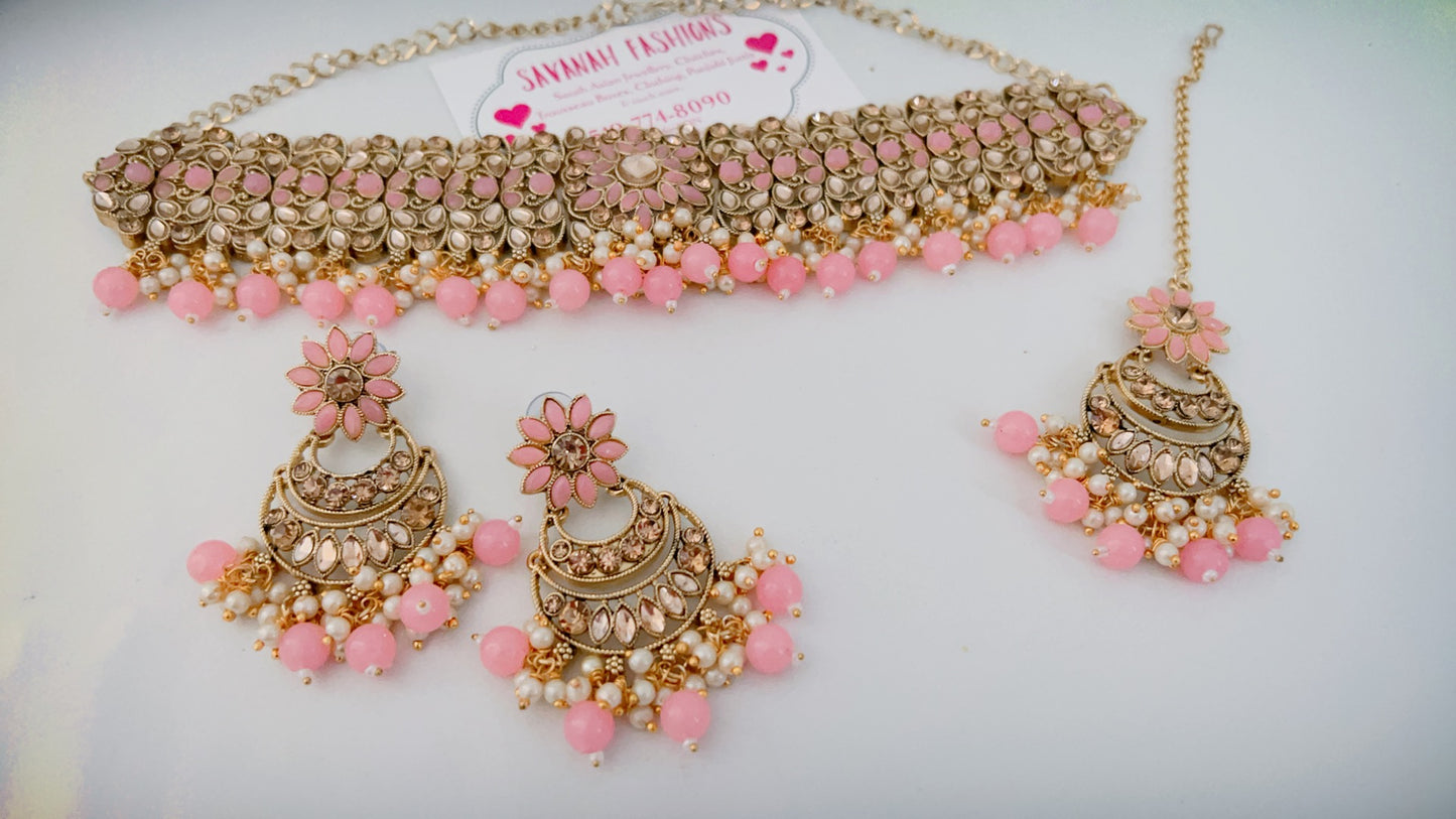Ravy Choker Set