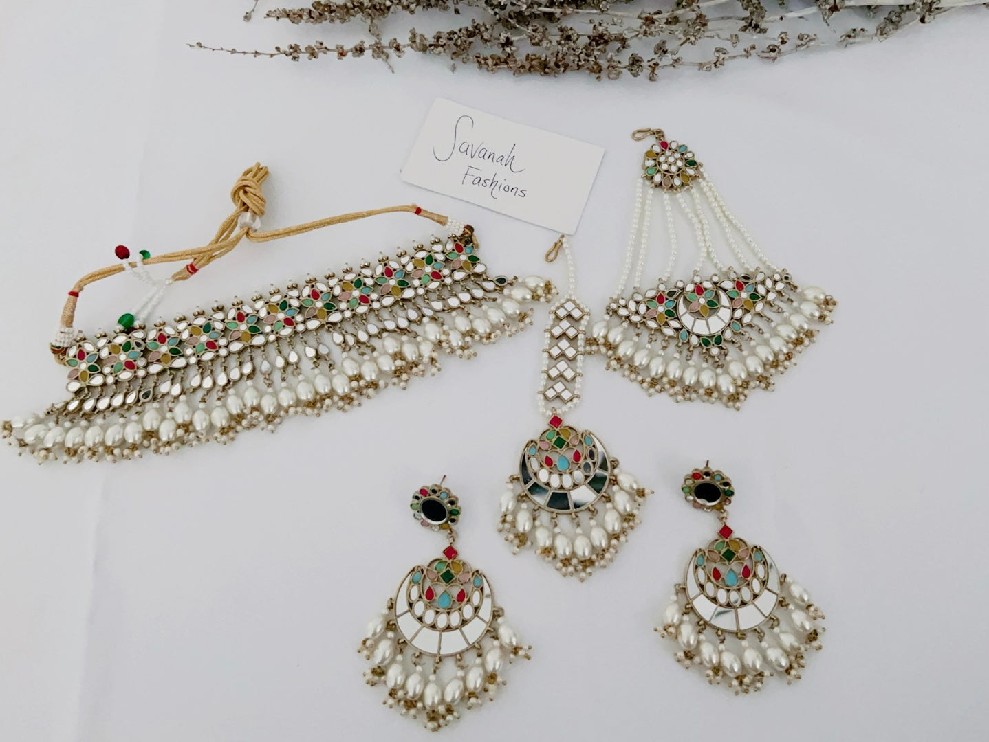 Yashi Necklace Set