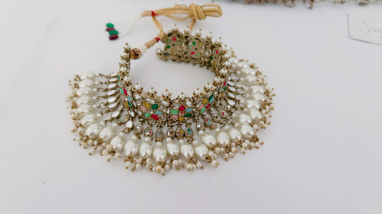 Yashi Necklace Set