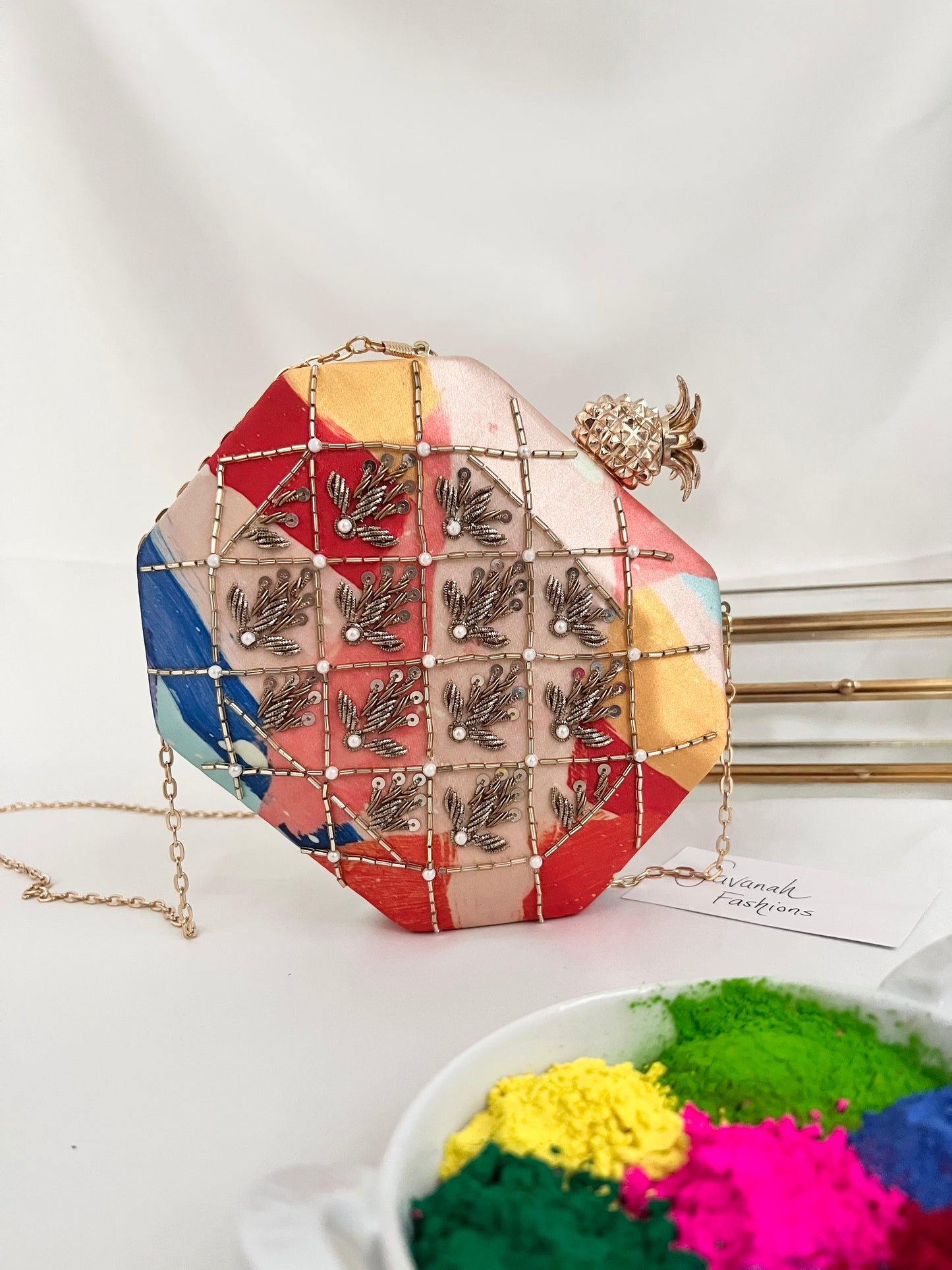 Nadyna Clutch