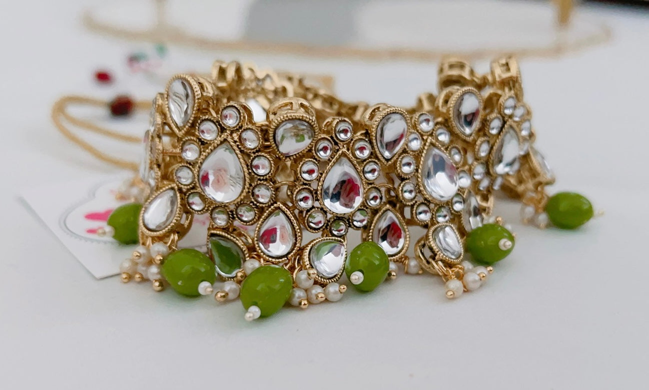 Preeti Necklace Set