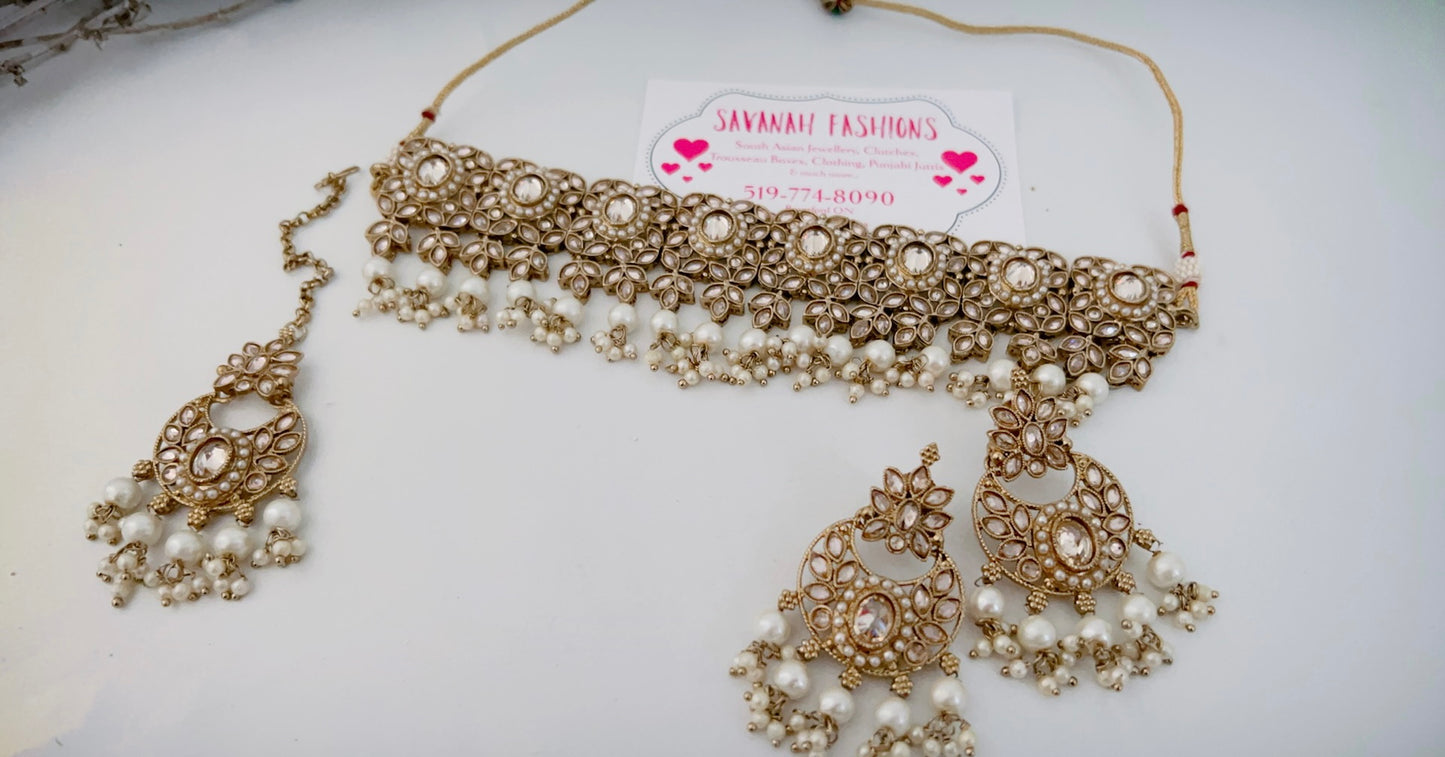 Savita Choker Set