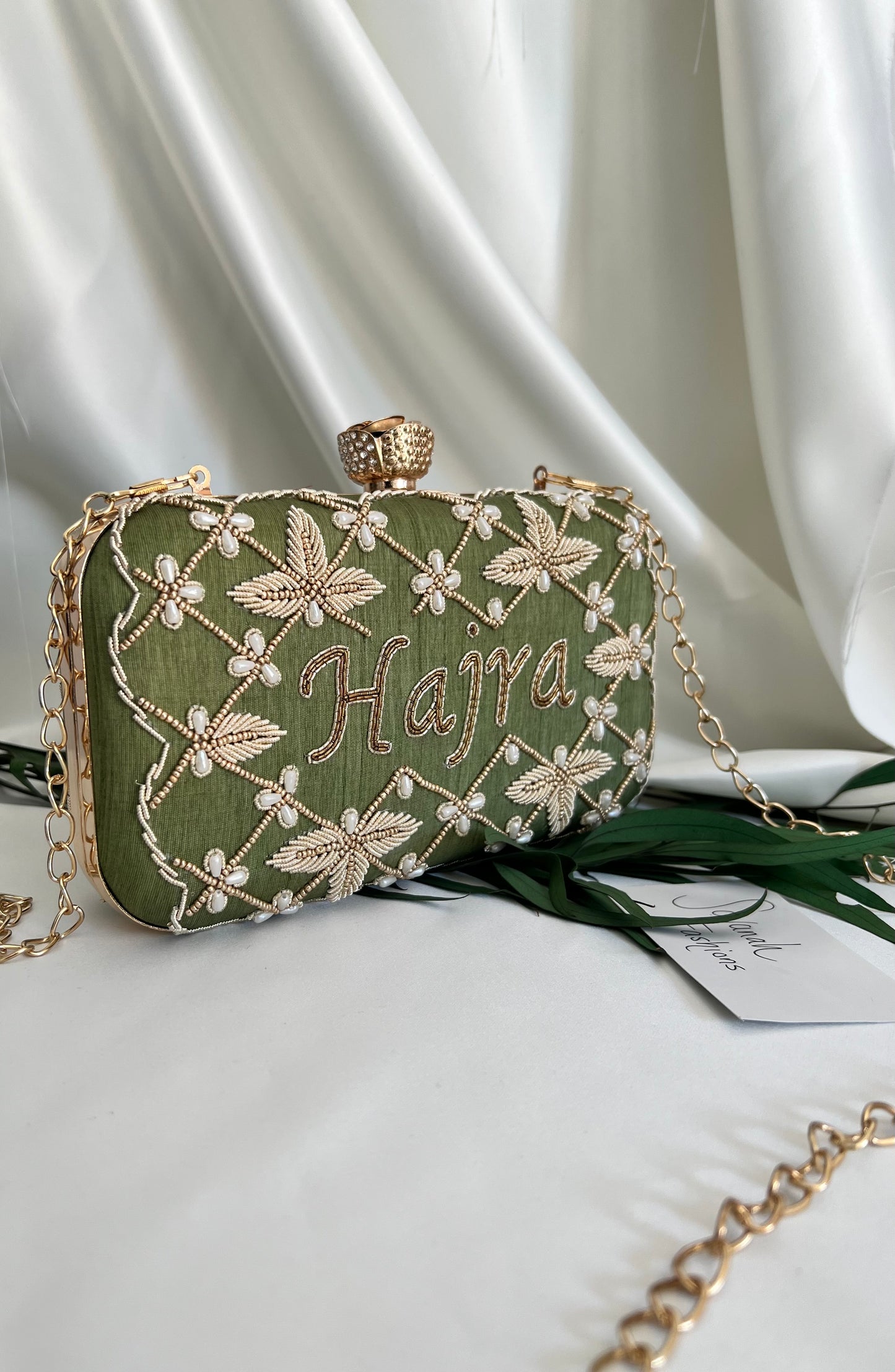 Kalindi Clutch