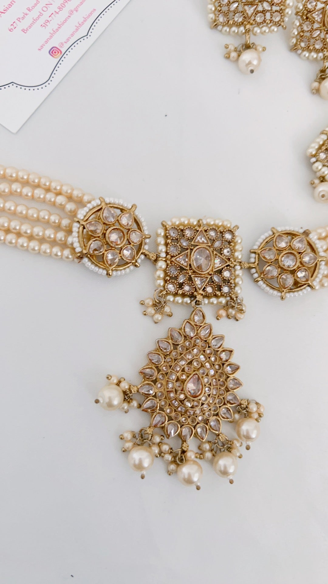 Clytie Necklace Set