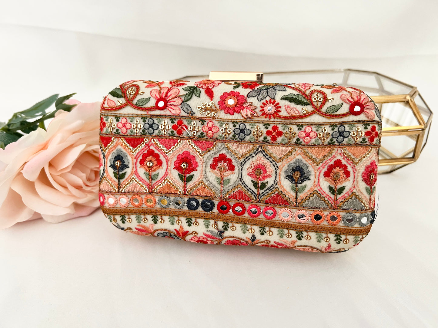 Kashmyra Clutch