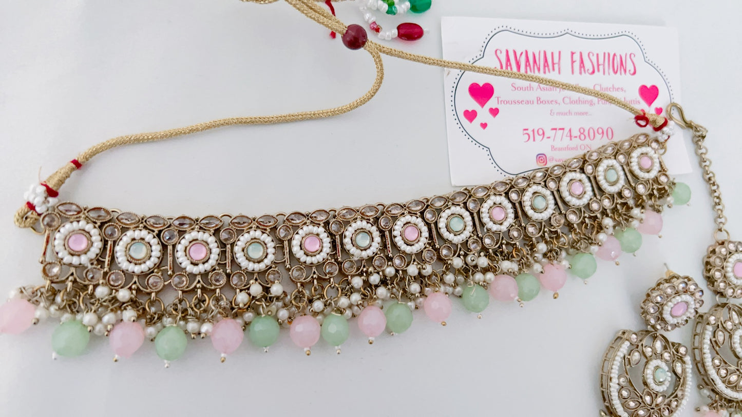 Nirya Necklace Set