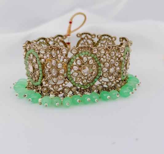 Cynna Necklace Set