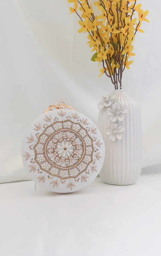 Mandella Clutch