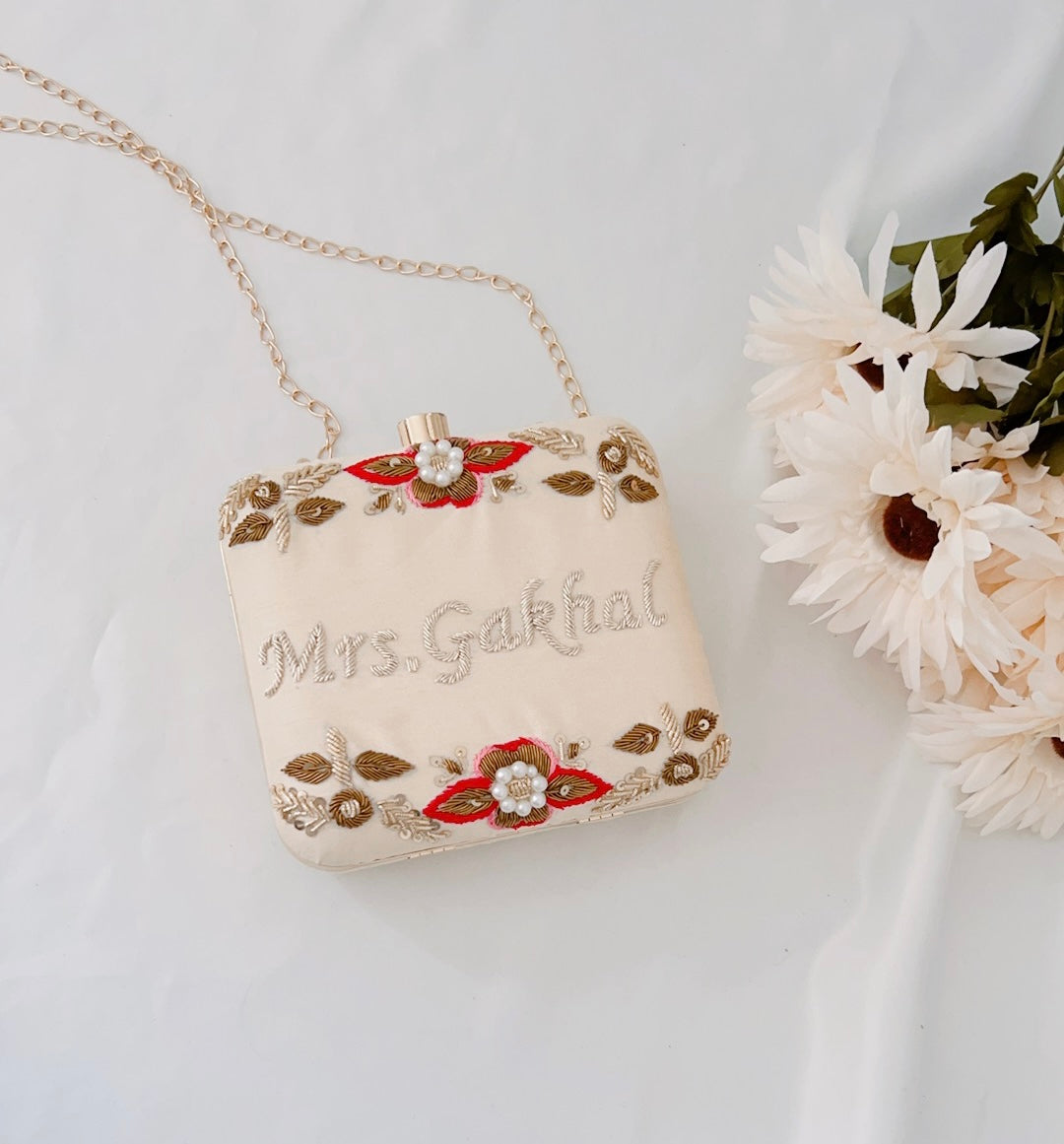 Aranya Clutch