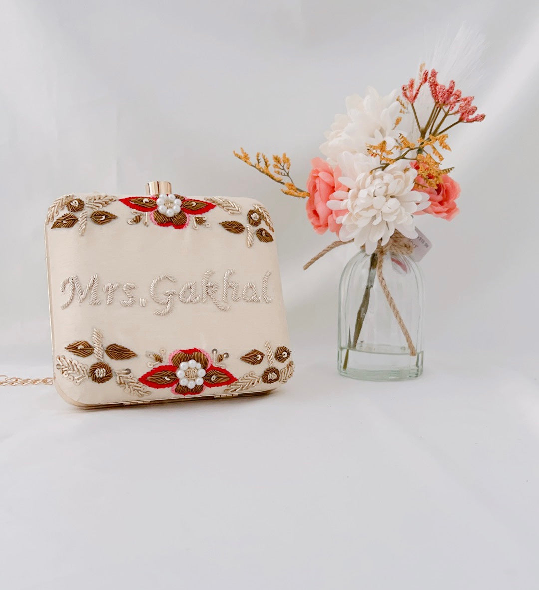 Aranya Clutch