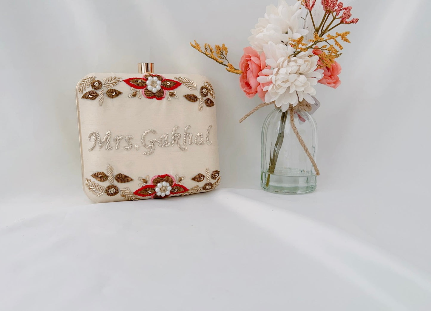 Aranya Clutch