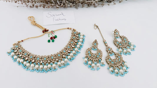 Japsi Necklace Set