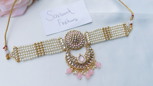 Prery Necklace Set