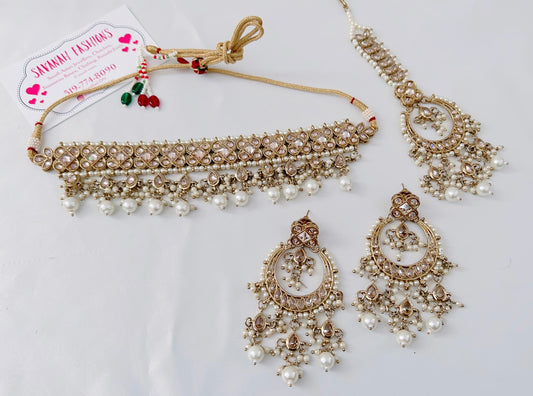 Roshna Necklace Set