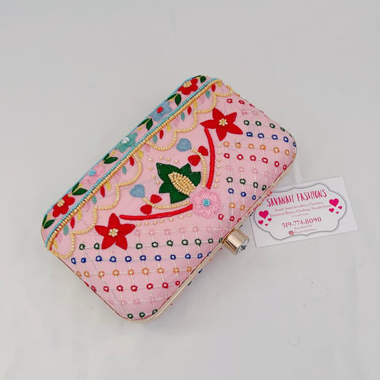 Rimjhim Clutch