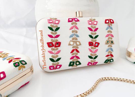 Mistletoe Clutch