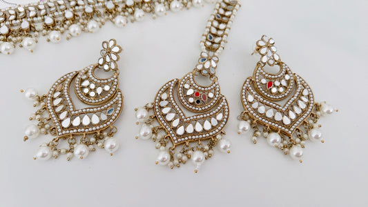 Amrita Necklace Set
