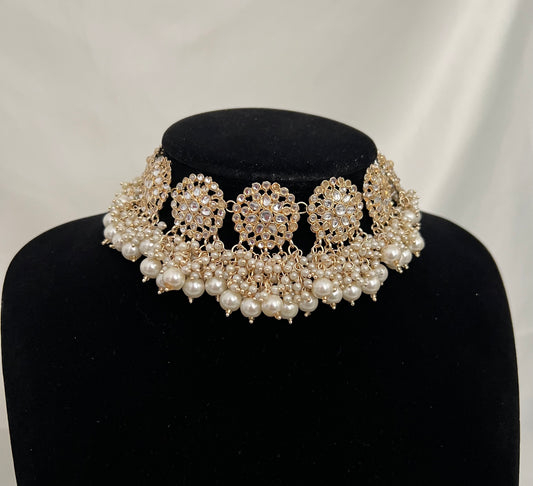 Yami Necklace Set