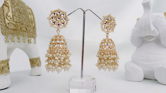 Daivi Earrings