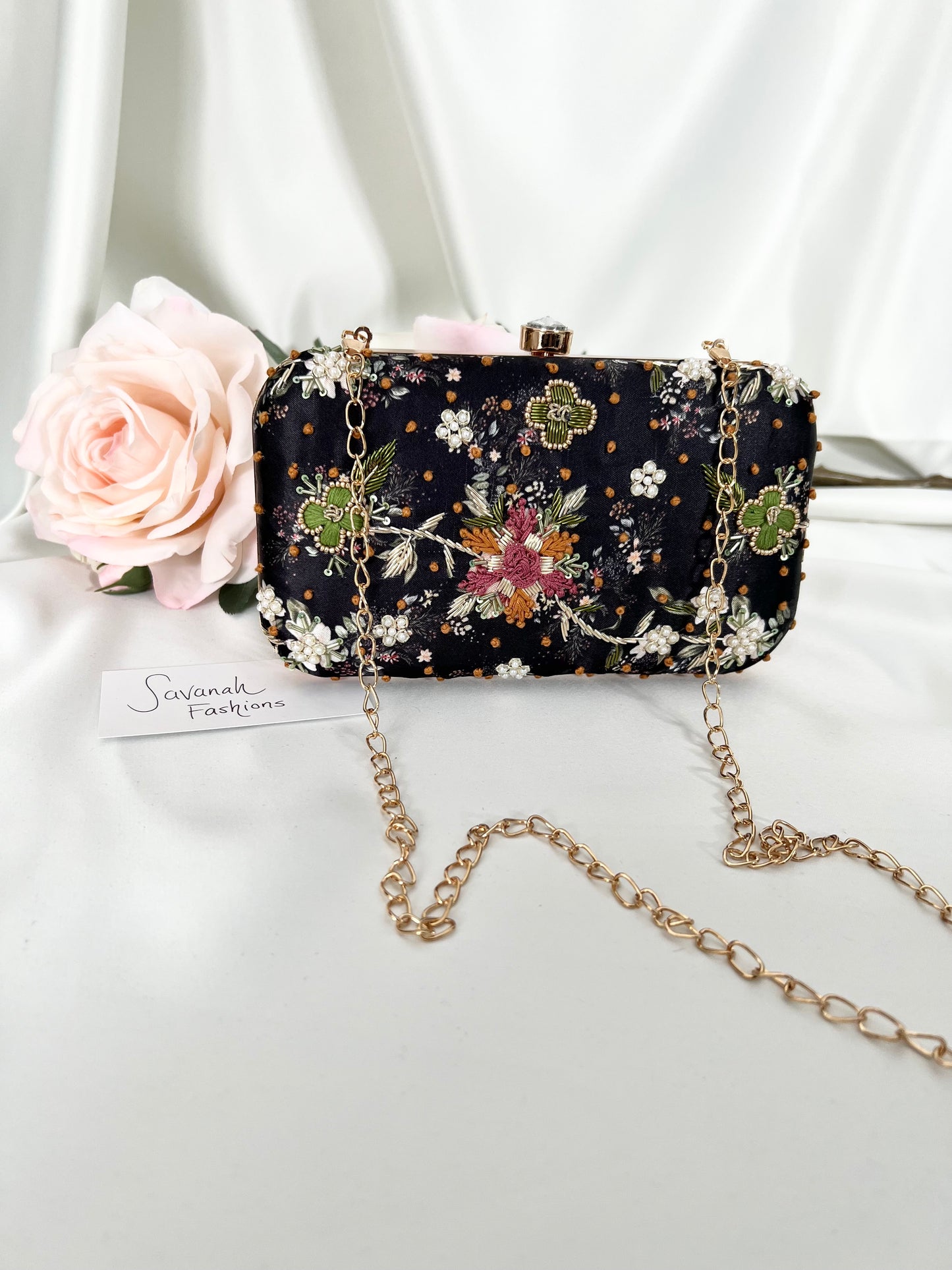 Sakshi Clutch