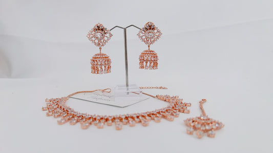 Sary Necklace Set