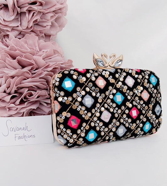 Chandni Clutch