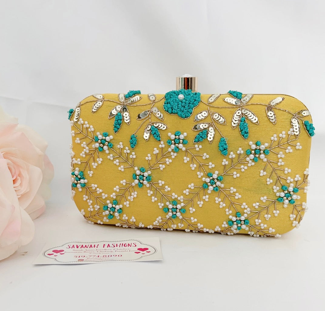 Hena Clutch