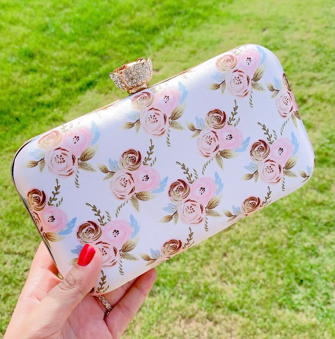 Stara Clutch