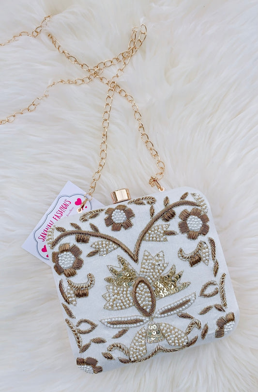 Hansika Clutch