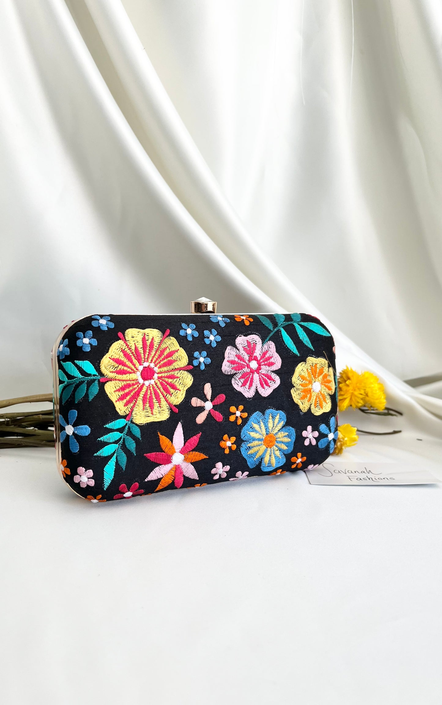Willow Clutch