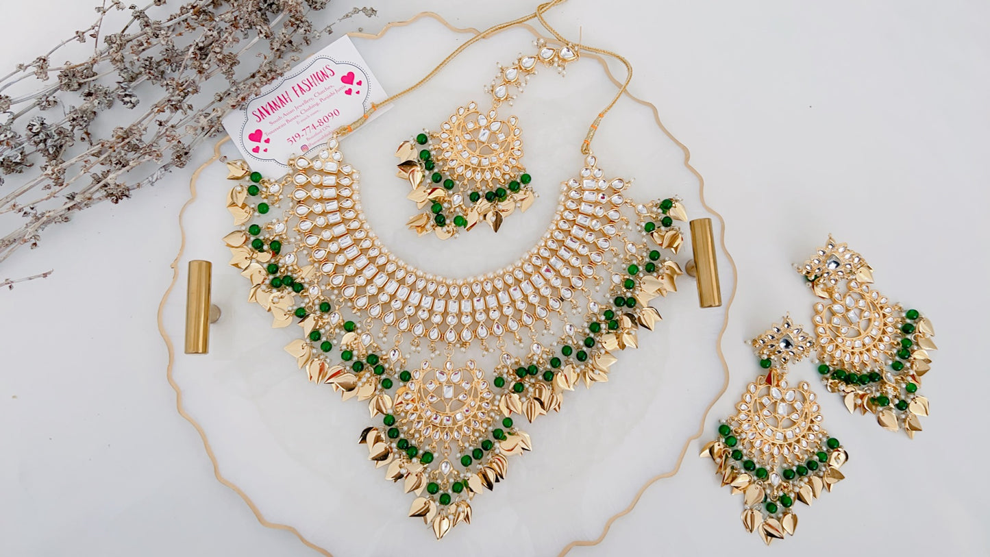 Nasrin Necklace Set