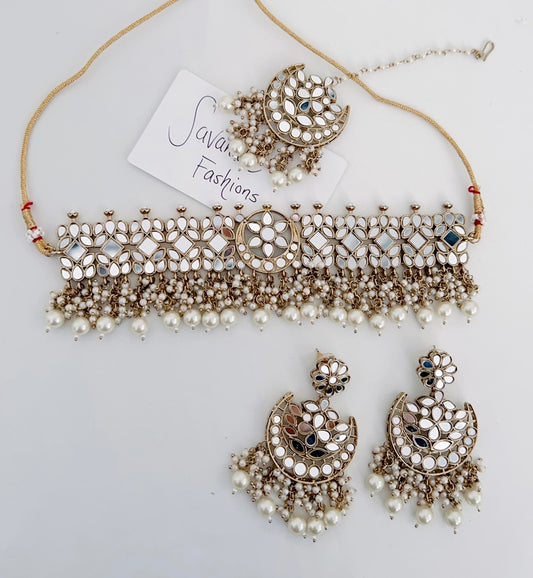 Nicole Necklace Set