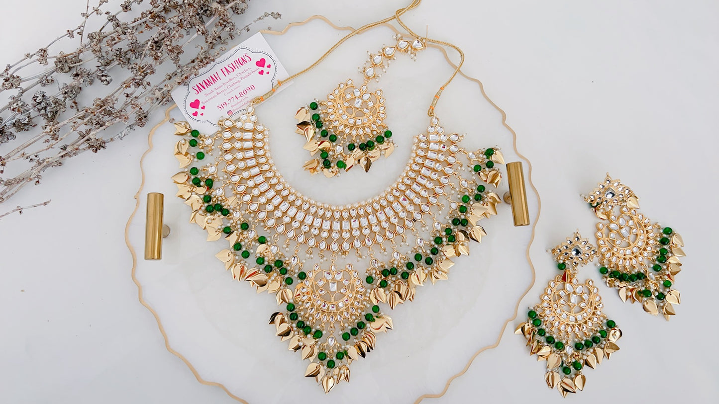Nasrin Necklace Set