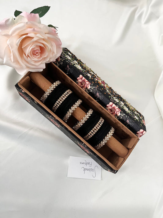 Paro Bangle Set