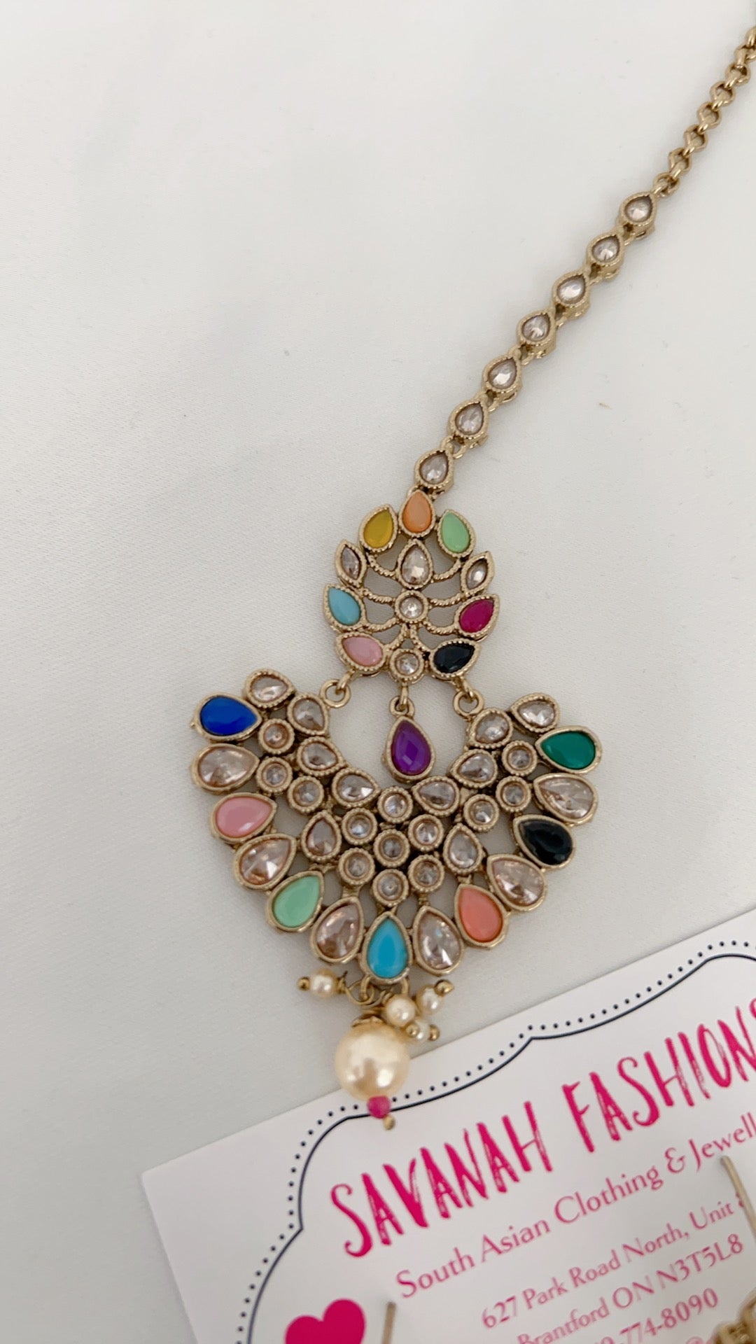 Pari Necklace Set