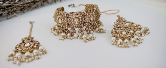 Savita Choker Set