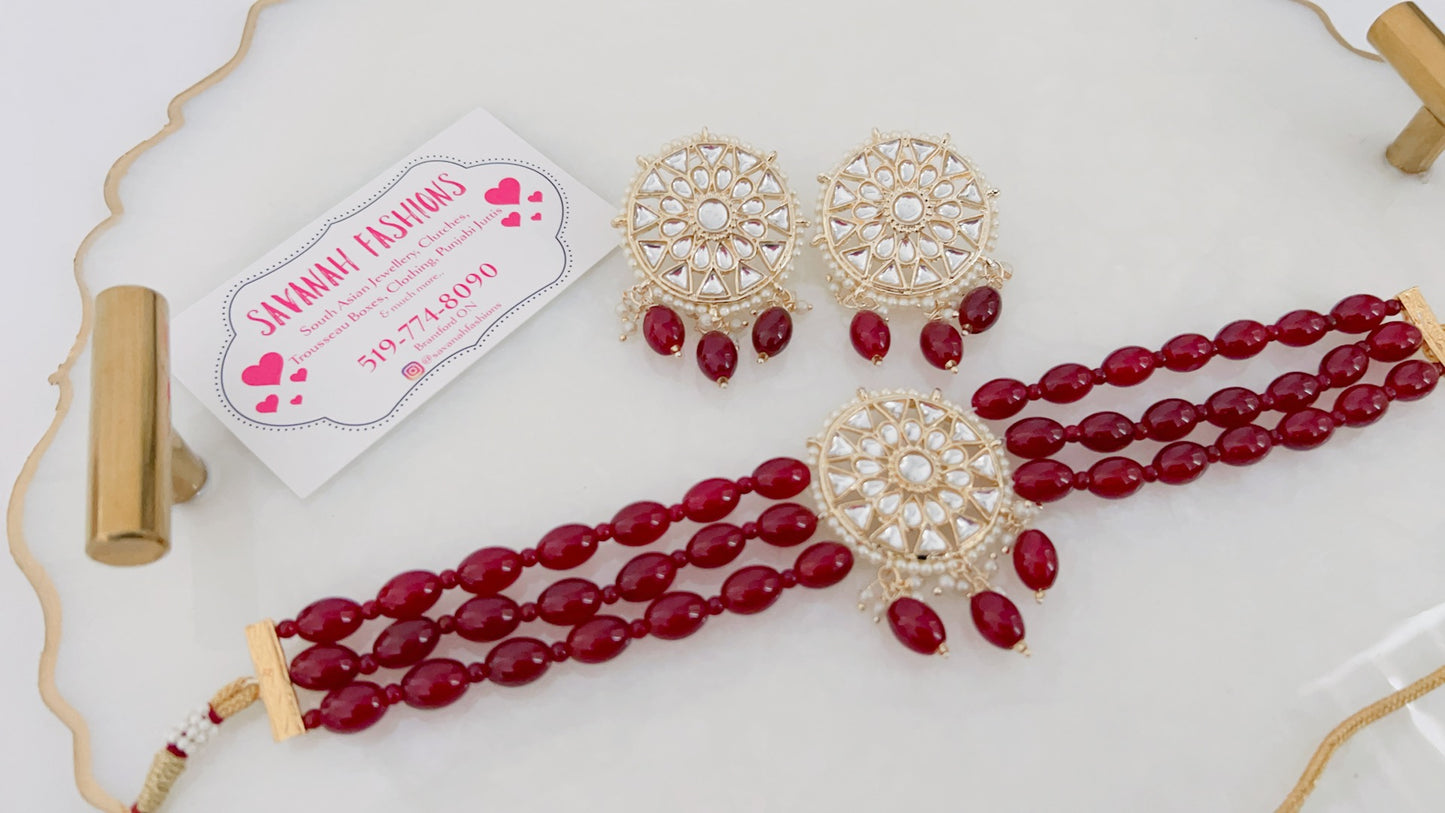 Effat Choker Set
