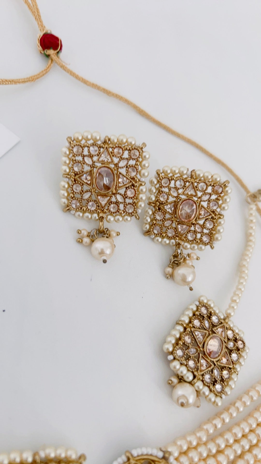 Clytie Necklace Set